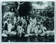 千秋閣庭園にて　園遊会か