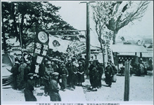三友倶楽部　大正２年に開館　天神社境内での開館宣伝