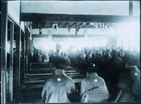 講演会会場「こう徳式」