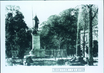 徳島公園に立てる阿波藩主蜂須賀公