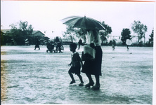 八万小学校運動会　雨に降られて