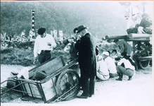 八幡神社祭礼　神社総代がモーニングを着ている
