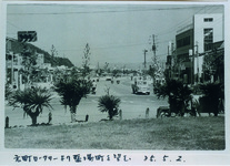 徳島駅蔵本線・安宅線　元町ﾛｰﾀﾘｰより藍場町を望む