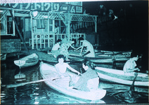 新町川　水上喫茶コティ