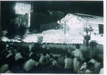 阿波踊り　東新町のアーケード前