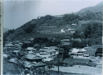 下分の大久保より前方後円墳を望む