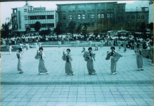 徳島駅前の踊り