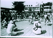 阿波踊り　駅前　無双連