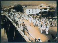 新町橋にて阿波踊り　