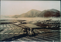 妙見山北側の弁財天の塩田