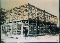 里浦小　北側の新校舎上棟記念