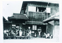 演奏するドイツ兵