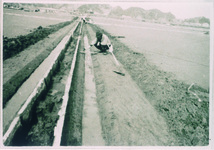 浜溝の整形作業