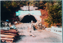 Ｒ３１８御所トンネル建設工事