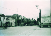 鳴門市内を走る汽車