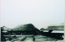 建築中の秋月の旧家