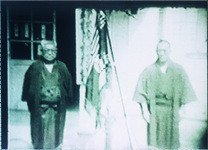 三木正三郎村長と助役（Ｓ9～13高野勧・松茂尋常小学校校長撮影の映画ﾌｨﾙﾑ）