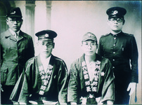 御所村（当時）警防団　前列左吉本久吉