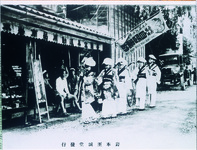 脇町の阿波踊り　大谷川沿い