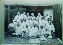 剣山の修験道たち　松阪写真館前にて