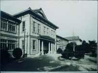 池田中学校正門