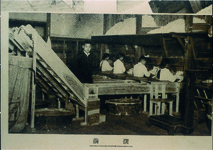 筒井製糸脇町工場　選繭