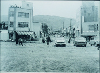 整備中の鴨島駅前