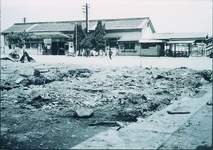 整備中の鴨島駅前