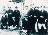 大嘗記念川田耕地整理組合測量部員
