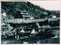 半田町　金沢先生生家