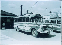 四国交通観光用ボンネットバス