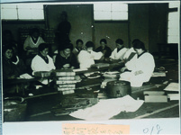 佐野婦人会　慰問袋の製作