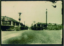 小松島駅前の商店