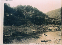 蔭谷口渡船場と木材搬出状況