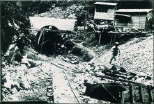 鉄道トンネル工事