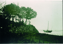 小松島市神田瀬川口の藍場の浜の堤