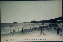 徳島県小松島海水浴場（右手の建物が日本初の格納庫。境ー小松島ー和歌山間