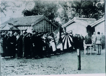 出征見送りであろう　中島の八幡神社にて
