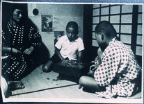 将棋をする子どもたち