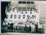 国防婦人会　陸軍病院へ慰問柿の送出