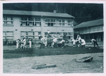 西納小　校庭整地奉仕