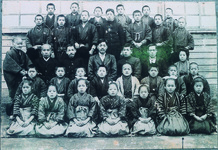 和食尋常高等小学校卒業写真