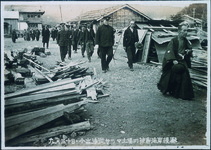 小出侍従長さつま土場より被害海岸視察