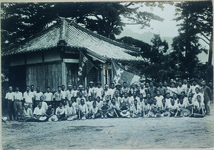 忠魂碑　同倫青年分団