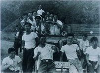 消防自動車きたる