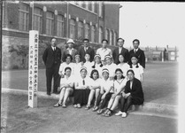 大連神明高等女学校にて