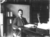 教員（教室で）