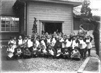 鬼は外。節分の豆まき？