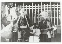 箱廻し人形（門付芸）