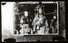 人形２体（写真複写）